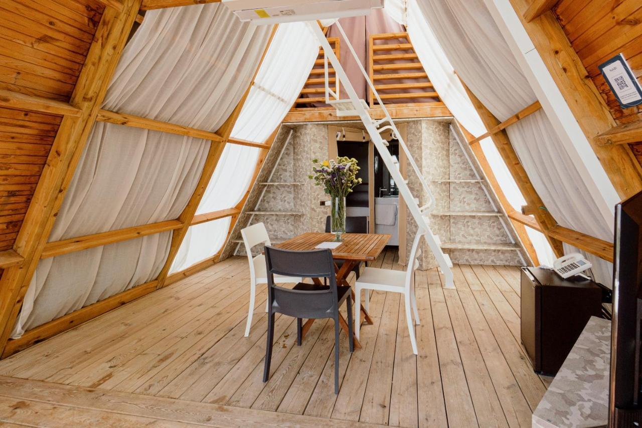 קסטל וולטורנו Nabi Resort Glamping & Spa מראה חיצוני תמונה